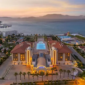 Resort Radisson Blu &, Çeşme